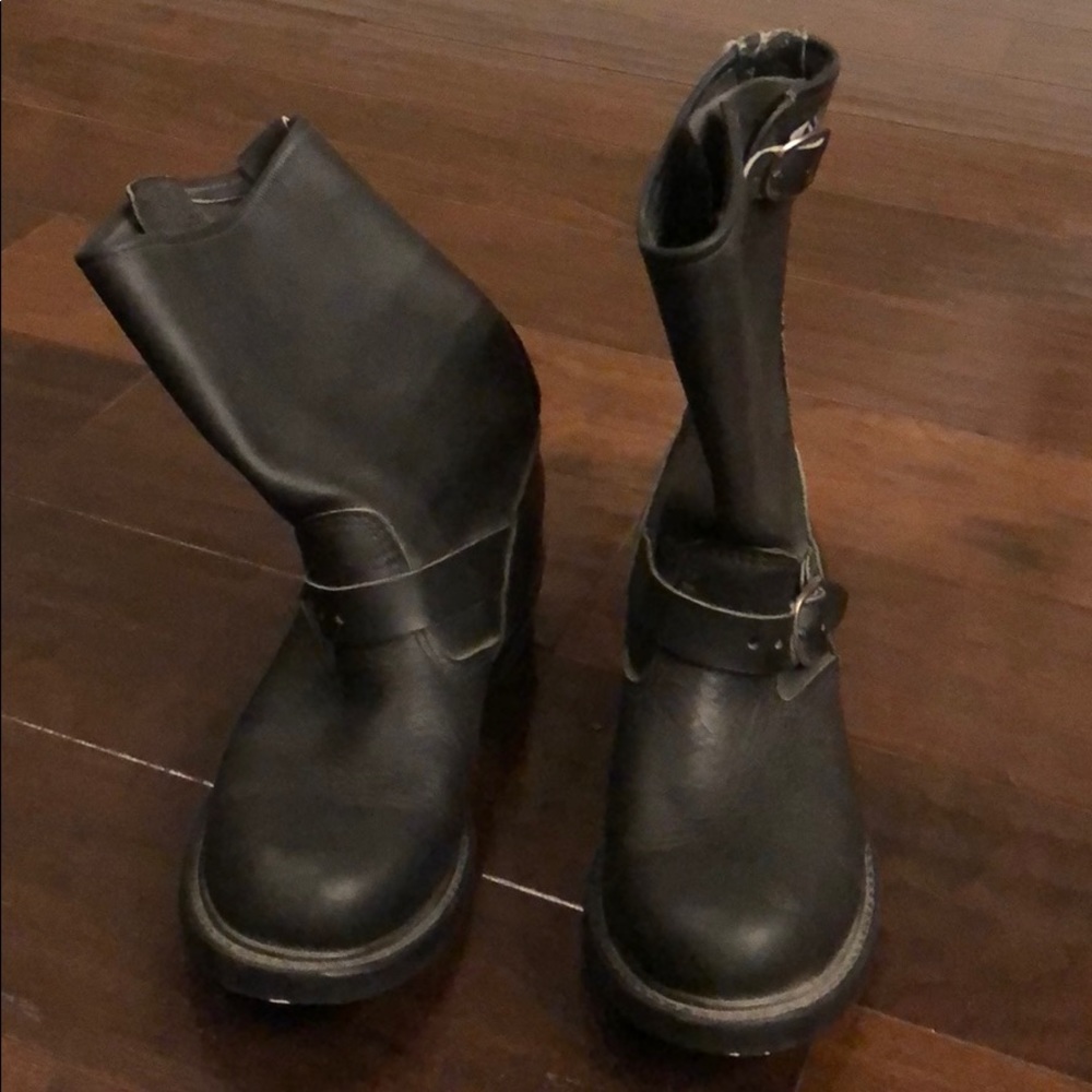 Motorcycle boots